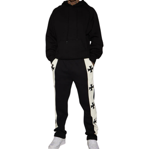 Pantalon de jogging personnalisé pour homme en molleton imprimé croisé, coupe décontractée, taille à cordon, bas de pantalon à revers, style streetwear, fabricant et fournisseur de vêtements OEM - Product Image 1