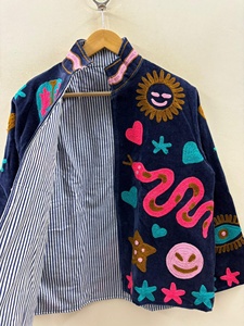 Veste en velours bleu pour femme, brodée, style bohème, motif lune et étoiles, faite main, style folk, manteau occidental - Product Image 3