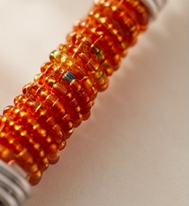 Ensemble de fourchettes en acier inoxydable avec poignée micro perlée de couleur orange, parfait pour les ustensiles de cuisine à domicile, les hôtels et les restaurants. - Product Image 3