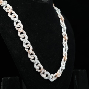 Cadena de Eslabones Cubanos de Lujo con Incrustaciones de Diamantes – Cadena de Joyería Hip Hop Bicolor con Diamantes para Hombres y Mujeres, Collar Cubano de Moissanita/CZ - Product Image 6