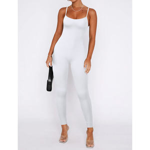 Mono de yoga de una pieza para chicas altas, con efecto fruncido en los glúteos, pantalones acampanados, ropa deportiva con logo personalizado - Product Image 1