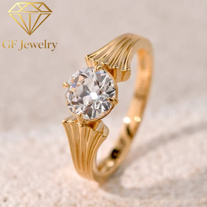 Bague de fiançailles solitaire en or rose 18 carats avec diamant de laboratoire taille ancienne européenne, style antique ondulé, pour femme - Product Image 1
