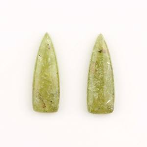 Peridoto Verde Natural de Mohave de Primera Calidad, 10x30mm, Forma Trillón, Base Plana, Cabujón Calibrado, Gema Suelta para Fabricación de Joyas y Pendientes - Product Image 1