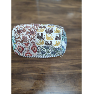 Petite trousse de toilette bohème brodée, multicolore, avec fermeture éclair, portable, cadeau pour elle - Product Image 1