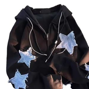 Sudadera con capucha negra personalizada con cremallera y parche de estrella vaquera, unisex, estilo urbano, de gran tamaño, de alta calidad, de algodón y forro polar, OEM - Product Image 1