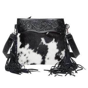Customized Leather Cowhide Pattern Fur Handmade Vintage Style Handbags For Women Gifting at Wholesale Women Gifting items sets - Product Image 3