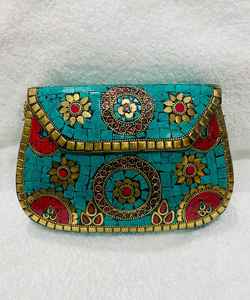 Sac fourre-tout bohème chic en jute avec embellissements métalliques, pièces de monnaie et perles, disponible en gros, ornements de jardin - Product Image 4