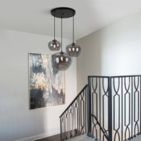 Prix de gros Haute qualité 3 têtes lustres en verre gris fumé et suspension escalier base ronde lampe pendante suspendue au plafond