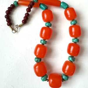B.H CRAFTS BH-1374 IGI Certified Geometric Resin <b>Statement</b> <b>Necklace</b> Black Chain Colorful Beads Women's Party Jewelry Fashion - Product Image 2