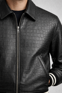 Chaqueta bomber de cuero con estampado de cocodrilo real para hombre, con cremallera frontal, detalles en relieve de piel de vaca y piel de cocodrilo. - Product Image 4