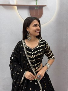 Black Embroidered Floor-Length Quick Dry <b>Lehenga</b> Set <b>Women</b> Indian Pakistani Outfit Floral Border Net Dupatta Wedding Party Dress - Product Image 2