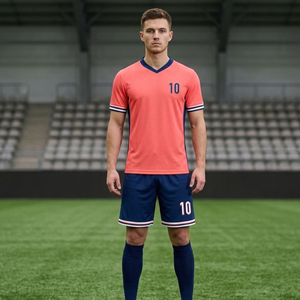 Uniforme de Fútbol Moderno Color Durazno con Contraste Azul Marino |   Elegante uniforme de fútbol con puños a rayas tricolor |   Conjunto deportivo clásico minimalista - Product Image 4