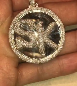 จี้ตัวอักษรแบบสามมิติทรงกลมประดับเพชรแบบ Iced Out สำหรับสร้อยคิวบาลิงค์ เงินแท้ 925 ประดับเพชร VVS1 มอยส์ซาไนต์ - Product Image 2