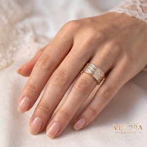 Bague en argent sterling massif de qualité supérieure avec triple rangée de moissanite taille baguette, détail de bijouterie pour une touche d'élégance et de luxe pour bague Oura - Product Image 1