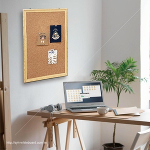Tablero de Corcho con Marco de Imitación Madera Disponible en Varios Tamaños para Hogar, Oficina y Escuela - Product Image 6