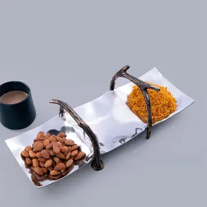 Plateau de rangement de vanité tendance en aluminium à bordure miroir, design géométrique carré, pour table ou comme vase, Noël, Made Zahid Exports Big - Product Image 4