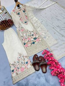 ชุดสูทสีขาวปักลายสไตล์ปัญจาบสำหรับฤดูร้อน แขนยาวแบบปากีสถาน คอเสื้อแบบอินเดีย พร้อมกางเกงชารารา ปาลาซโซ อินเดีย อานาร์กาลี - Product Image 2