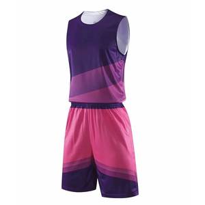 Conjunto de Camiseta sin Mangas y Pantalones Cortos de Baloncesto para Hombre, Sublimado con Degradado Morado y Rosa, Ropa Deportiva que Absorbe la Humedad - Product Image 3