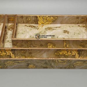 ชุดถาดเสิร์ฟเคลือบลายเรขาคณิตสีทอง 3 ชิ้น – ถาดซ้อนกันได้ทำจาก MDF และกระดาษ ปลอดภัยสำหรับอาหาร ดีไซน์หรูหราทันสมัย สำหรับห้องครัว ห้องรับประทานอาหาร และตกแต่งบ้าน - Product Image 4