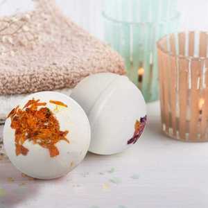 Bombes de bain bio en gros sous marque privée, emballage cadeau personnalisé, huiles essentielles faites à la main, bombes effervescentes pour spa, certifiées GMP et MSDS - Product Image 1