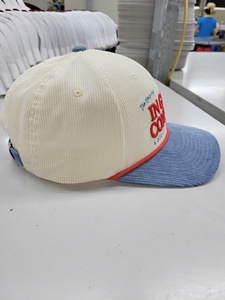 Casquette de baseball de mariage en velours côtelé bicolore à 6 panneaux avec broderie 2D 3D personnalisée, fabriquée au Vietnam, style jeune et de haute qualité pour mariage - Product Image 5