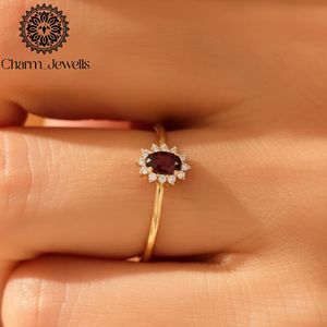 Bague de fiançailles en moissanite plaqué or rose Charm Jewells, taille coussin, sertissage à griffes, motif floral, classique pour femme, certifiée IGI - Product Image 5