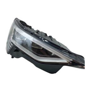 E-TRON 4KE LED DERECHO USADO ORIGINAL 4KE941782 - Product Image 3