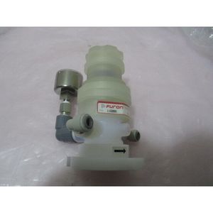 Régulateur Furon 1102691 avec manomètre, UPRM-144-060-M - Équipements et pièces semi-conductrices de renommée mondiale - Product Image 2
