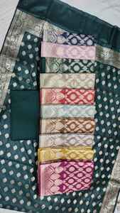 Costume en soie pure Banarasi 3 pièces - Product Image 3