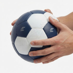 Nouveau ballon de football hybride en PU léger de haute qualité avec surface douce et durable, personnalisable pour l'entraînement et les jeux en extérieur - Product Image 2