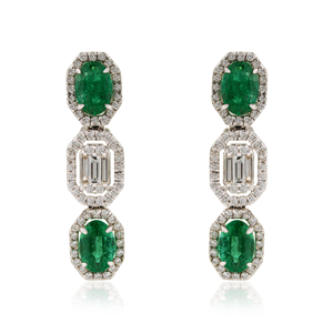 Nouvelles Boucles d'Oreilles Pendantes en Or Blanc K14 avec Émeraudes Naturelles et Diamants, Qualité Supérieure, Élégantes, pour Mariage, Vente en Gros, Fabricant de Bijoux - Product Image 1
