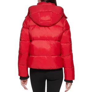 Chaqueta Acolchada Roja con Cuello Alto y Cierre de Cremallera, Cortavientos, Abrigo de Invierno Casual, Corte Ajustado, Unisex, con Logotipo Frontal - Product Image 3