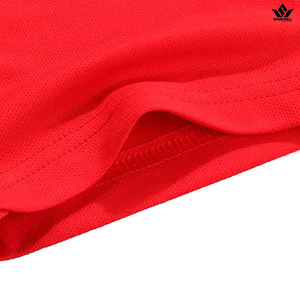 Ensemble de maillot de tennis pour homme MAYLURNA, rouge et noir, col en V, manches courtes, polyester sublimé, évacuation de l'humidité, coupe athlétique, toutes saisons - Product Image 4