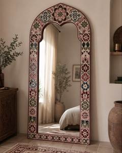 Cadre de miroir décoratif personnalisé de haute qualité, luxueux, artisanal, en bois naturel avec incrustations de nacre, pour la décoration, en provenance d'Inde. - Product Image 6