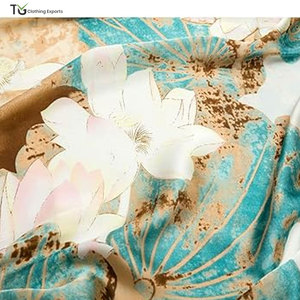 Écharpe en soie de haute qualité pour femme, nouveau design 2026, légère, pour un look élégant et accessoire de tous les jours - Product Image 5