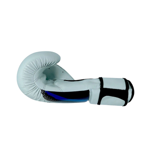 Gants d'entraînement de boxe personnalisés en PU blanc de 16 oz avec fermeture velcro au poignet, design respirant pour adultes, logo personnalisé - Product Image 5