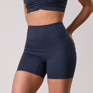 Conjunto de Yoga de 2 Piezas Transpirable y Absorbente de Sudor, en Poliéster y Spandex, con Top sin Espalda con Cuello en U y Pantalones Cortos Tipo Bermuda para Mujer, para Gimnasio y Fitness - Product Image 1