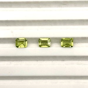 Piedras preciosas de peridoto natural con corte baguette de 3x5 mm, facetadas y calibradas para la elaboración de joyería fina, peridoto verde genuino. - Product Image 4