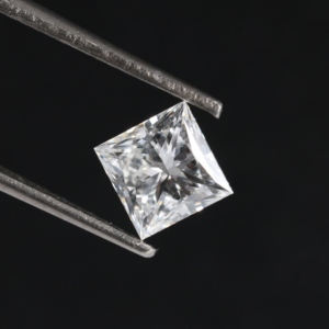 0.90 Ct F Color VVS2 Clarity Square Diamond Lab Origin Diamond Polished Diamond HPHT Diamond IGI Verified Diamond for Custom - Product Image 1