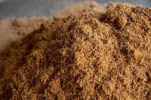 Tourbe de coco en vrac de qualité supérieure 100L Brun/Brun foncé Tourbe de coque de noix de coco Sol artificiel pour l'horticulture En sac jaune Taille 60*100cm - Product Image 4