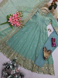 Robe Anarkali longue en Georgette lourde pour femme indienne, tendance, avec coussinets intégrés, manches supplémentaires, dupatta, séchage rapide, tenue de soirée élégante - Product Image 2