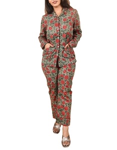 Vêtements de nuit en satin 2 pièces personnalisés pour femmes, pyjamas de nuit en différentes couleurs et tailles, vêtements de maison pour dames - Product Image 1