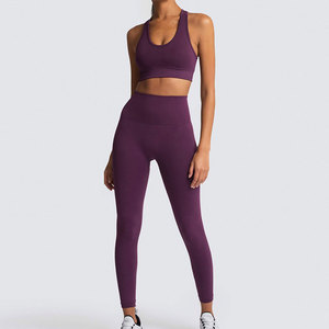 Ensemble de yoga pour femmes, soutien-gorge de sport assorti et leggings extensibles avec tissu léger et confortable, ensemble de yoga, vêtements de sport tendance - Product Image 3
