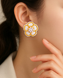 Pendientes Colgantes con Cuentas y Bordado Floral, Diseño de Flor Amarilla y Blanca, Centro de Perla, Tamaño Personalizado, Joyería de Moda, Elegante y Distintiva - Product Image 5