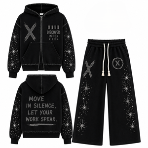 Ensemble sweat à capuche et pantalon de survêtement streetwear personnalisé, vintage, uni, 100% coton French Terry, coupe courte, délavé à l'acide, zippé, effet usé et strass - Product Image 1