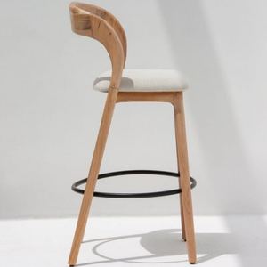 Tabouret de bar en bois Vandana Falcon Mira avec assise confortable pour cuisines et bars modernes - Product Image 3