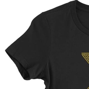 Camiseta Negra con 10 Perlas y 2 Rubíes de la Fraternidad Griega Sigma Gamma Rho, Cuello Redondo, Manga Corta, con Pedrería, Estilo Casual - Product Image 4