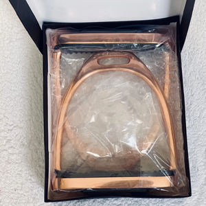 Estribos Fillis en Oro Rosa Brillante - Product Image 1