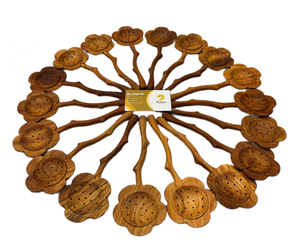 Cuillère en bois à motif floral, cuillère-filtre à thé en bois, gravure de logo personnalisée, gravure économique, cuillère en bois du Vietnam, motif floral unique - Product Image 1