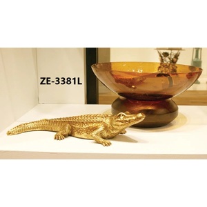 Figurine de crocodile en laiton plaqué or ZE-3381L, décoration d'intérieur, sculpture animale, artisanat en métal moulé - Product Image 1